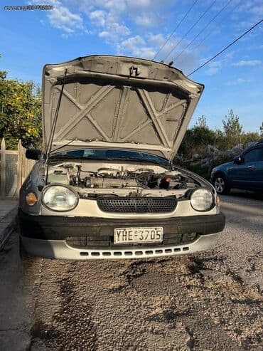 Used Cars: Toyota Corolla: 1.3 l | 1999 year Hatchback — 4