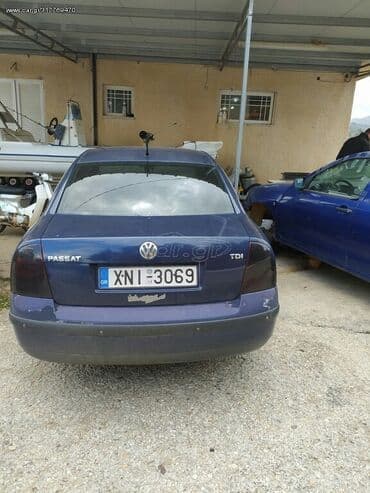 Volkswagen Passat: 1.9 l | 2004 year Sedan