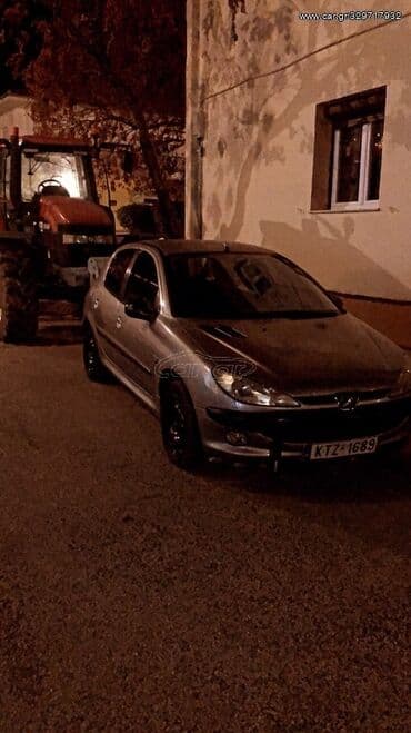 Peugeot 206: 1.1 l | 2001 year 215000 km Coupe/Sports — 2