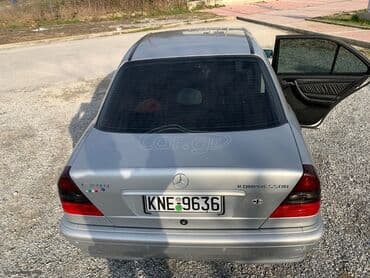 Mercedes-Benz C 200: 2 l. | 2000 έ. Λιμουζίνα — 3