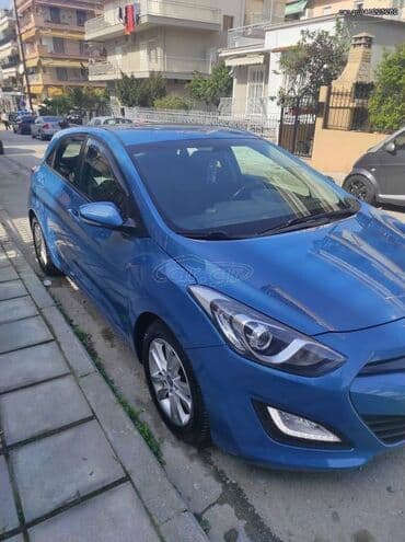 Transport: Hyundai i30: 1.4 l | 2012 year Hatchback — 2