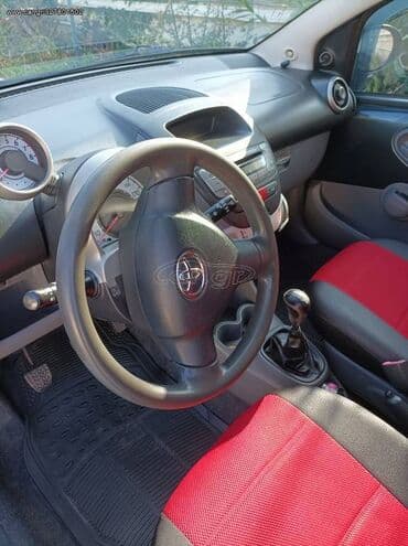 Transport: Toyota Aygo: 1 l | 2007 year Hatchback — 7