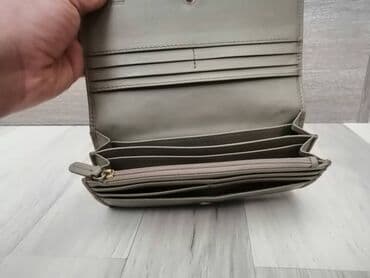Άλλα: Burberry leather wallet in very good condition, many compartments as — 6