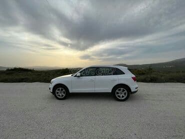 Transport: Audi Q5: 2 l | 2009 year SUV/4x4 — 2