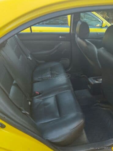 Transport: Toyota Avensis: 2 l | 2004 year Sedan — 5