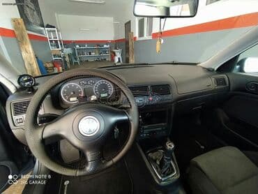 Μεταχειρισμένα Αυτοκίνητα: Volkswagen Golf: 1.8 l. | 2004 έ. Κουπέ — 3