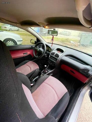Peugeot 206: 1.6 l | 2005 year 162000 km Hatchback — 7