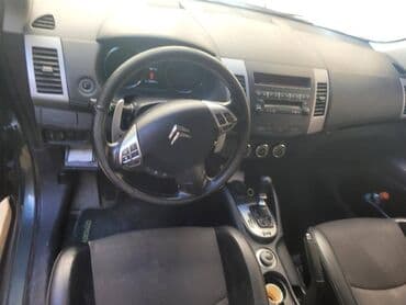 Transport: Citroen C-Crosser : 1.6 l | 2012 year 200000 km SUV/4x4 — 6