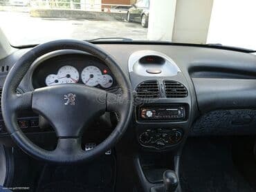 Transport: Peugeot 206: 1.4 l | 2001 year 145000 km Coupe/Sports — 7