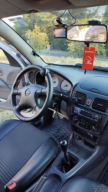 Nissan: Νίκος — 10