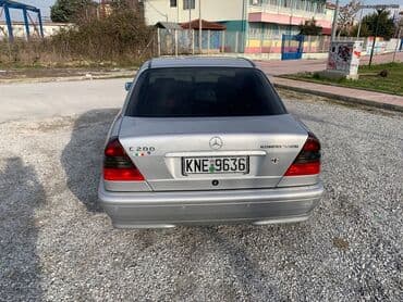 Mercedes-Benz C 200: 2 l. | 2000 έ. Λιμουζίνα — 1