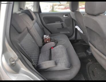 Transport: Ford Fiesta: 1.4 l | 2003 year 20025 km Hatchback — 6