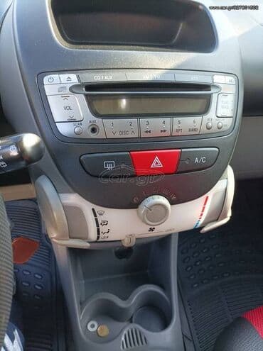 Transport: Toyota Aygo: 1 l | 2007 year Hatchback — 9