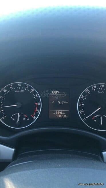 Transport: Skoda Ocatvia: 1.6 l | 2012 year 495000 km Limousine — 4