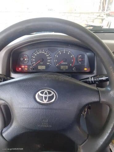 Transport: Toyota Avensis: 1.6 l | 2000 year Limousine — 7