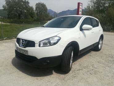 Used Cars: Nissan Qashqai : 1.6 l | 2011 year SUV/4x4 — 3
