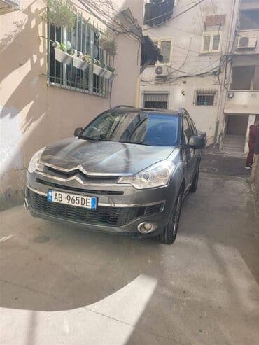 Transport: Citroen C-Crosser : 1.6 l | 2012 year 200000 km SUV/4x4 — 3