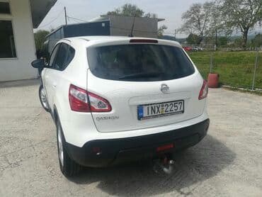 Used Cars: Nissan Qashqai : 1.6 l | 2011 year SUV/4x4 — 4