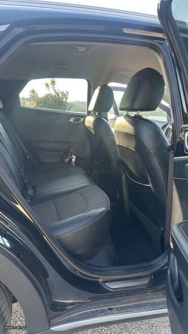 Kia: Kia : 1.6 l. | 2023 έ. SUV/4x4 — 7