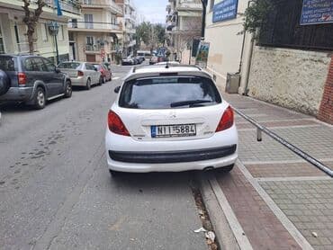 Peugeot 207: 1.6 l | 2008 year 205000 km Hatchback — 4