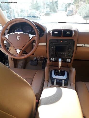 Transport: Porsche Cayenne: 3.6 l | 2009 year 171000 km SUV/4x4 — 7