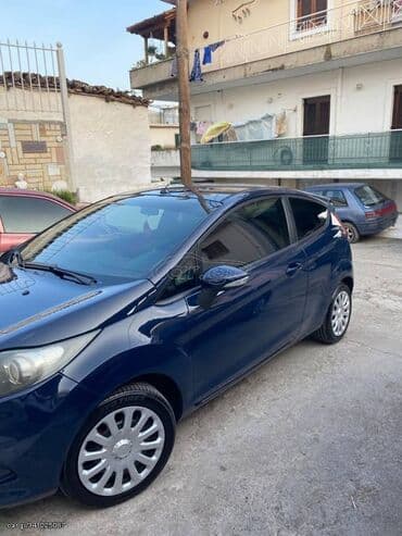 Transport: Ford Fiesta: 1.4 l | 2010 year 255000 km Coupe/Sports — 7