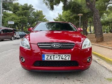 Toyota: Kia cee'd: 1.6 l. | 2009 έ. Κουπέ — 2