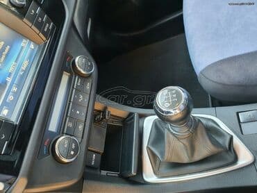 Transport: Toyota Corolla: 1.4 l | 2015 year Sedan — 9