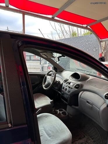 Toyota: Toyota Yaris: 1.3 l. | 2000 έ. Χάτσμπακ — 5