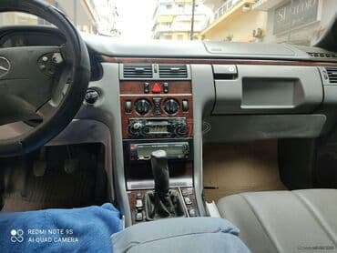 Sale cars: Mercedes-Benz E 220: 2.2 l | 2000 year Sedan — 4
