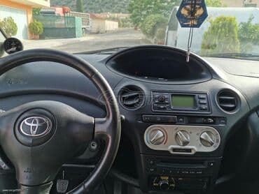 Jeep: Toyota Yaris: 1.4 l. | 2004 έ. Χάτσμπακ — 5