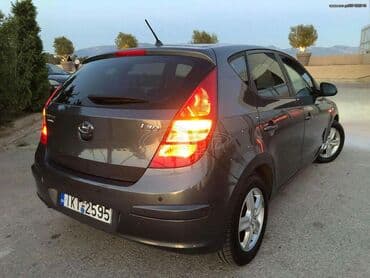 Sale cars: Hyundai i30: 1.4 l | 2009 year Hatchback — 4