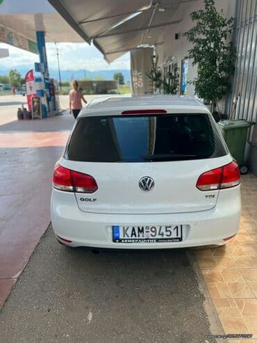 Transport: Volkswagen Golf: 1.6 l | 2011 year Coupe/Sports — 1