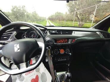 Used Cars: Citroen DS3: 1.6 l | 2010 year 106500 km Hatchback — 7