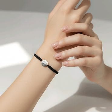 Γυναικεία είδη Υπόδησης: Βραχιόλι μακραμέ σε μαύρο χρώμα με Μάτι από ασήμι 925° Κατάστημα: A — 2