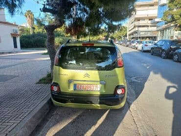 Transport: Citroen C3 Picasso: 1.6 l | 2011 year 157000 km Hatchback — 5
