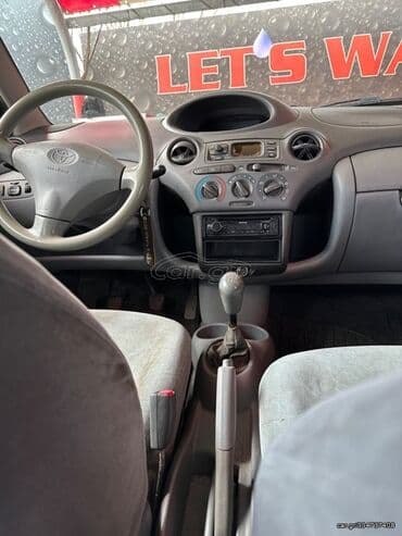 Toyota: Toyota Yaris: 1.3 l. | 2000 έ. Χάτσμπακ — 6
