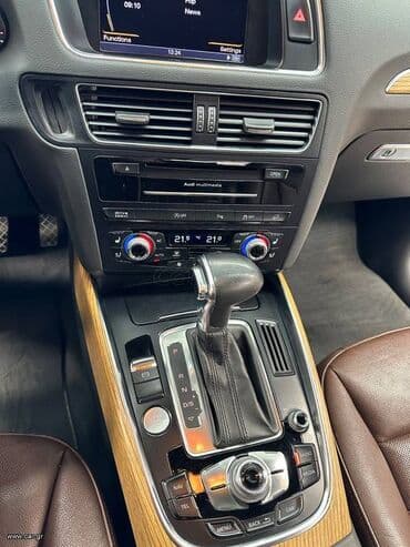 Audi: Audi Q5: 2 l. | 2017 έ. SUV/4x4 — 10