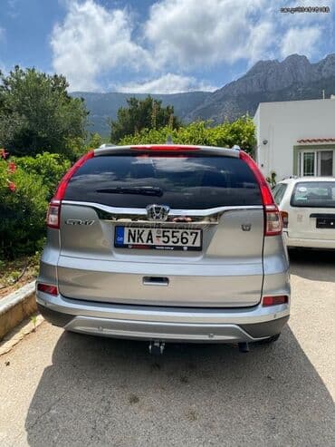 Transport: Honda CR-V: 1.6 l | 2017 year SUV/4x4 — 1