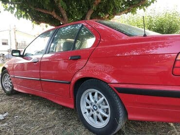 Transport: BMW 318: 1.8 l | 1993 year Coupe/Sports — 2