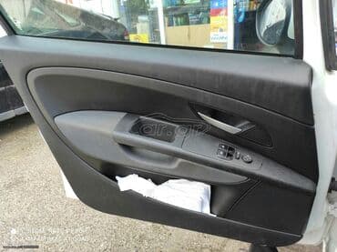 Transport: Fiat Grande Punto : 1.2 l | 2009 year 173758 km Hatchback — 7