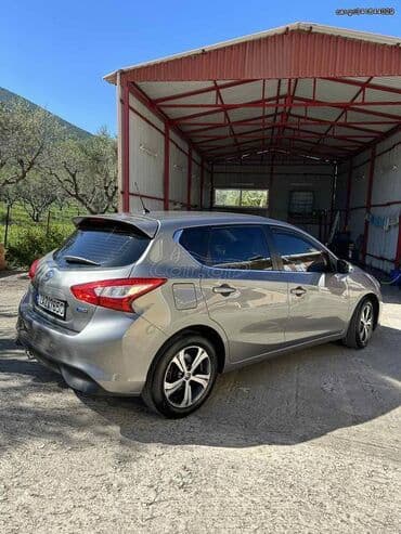 Transport: Nissan Pulsar: 1.5 l | 2016 year Hatchback — 2