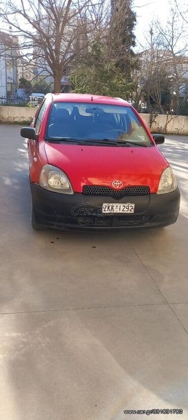 Transport: Toyota Yaris: 1 l | 2002 year Hatchback — 3
