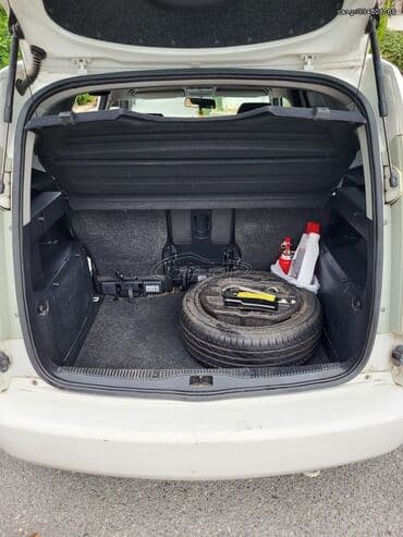 Transport: Skoda Roomster: 1.2 l | 2011 year 195400 km Hatchback — 4