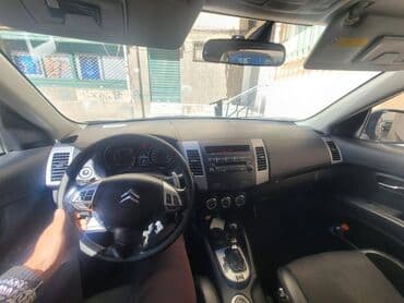 Transport: Citroen C-Crosser : 1.6 l | 2012 year 200000 km SUV/4x4 — 4