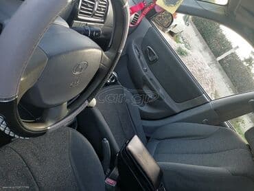 Transport: Hyundai Accent : 1.3 l | 2000 year Limousine — 8