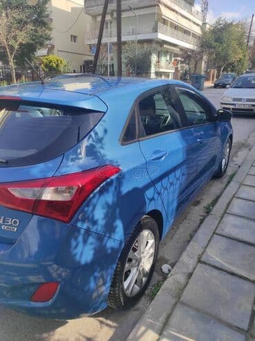 Transport: Hyundai i30: 1.4 l | 2012 year Hatchback — 4