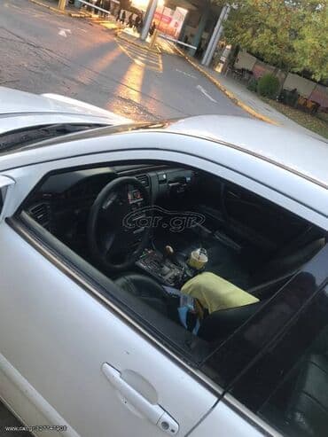 Used Cars: Mercedes-Benz E 220: 2.2 l | 2000 year Limousine — 3