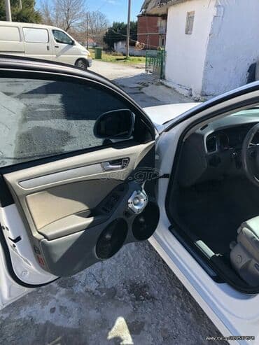 Transport: Audi A4: 2 l | 2010 year Sedan — 8