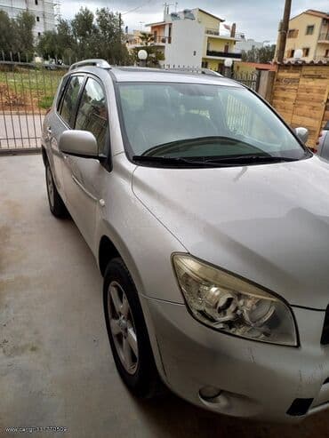 Sale cars: Toyota RAV4: 2 l | 2007 year SUV/4x4 — 5